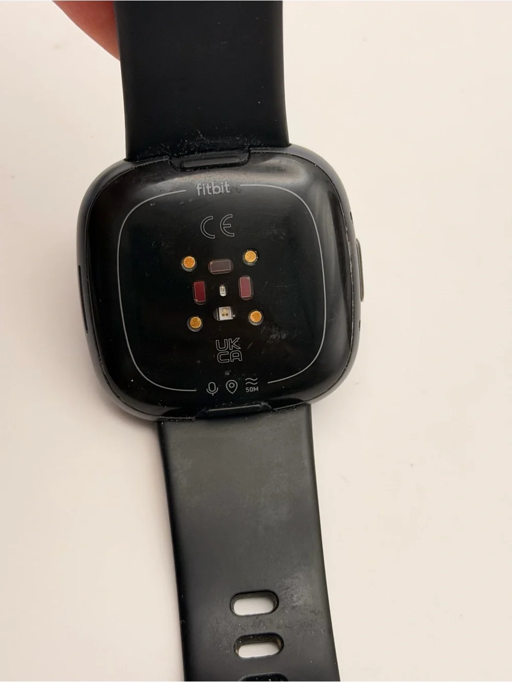 Fitbit Versa 4, Tested, Very Good, Charger Included, Black, Smartwatch, Fitness